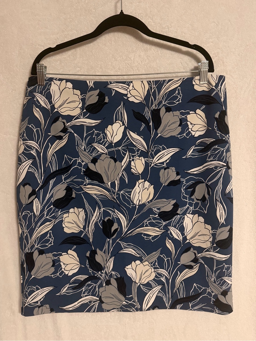 Banana Republic Blue Floral Pencil Skirt Women’s Size 14 Career Office